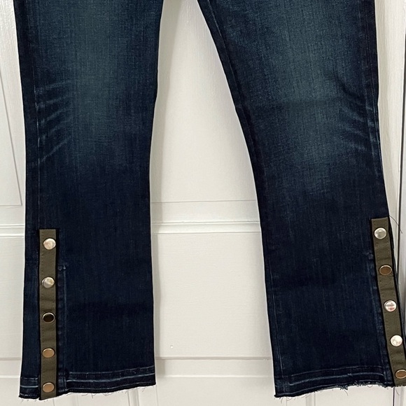 Veronica Beard Carolyn 10” Baby Boot Jeans Snap Hem in Dark Vintage Size 24 - Picture 4 of 16
